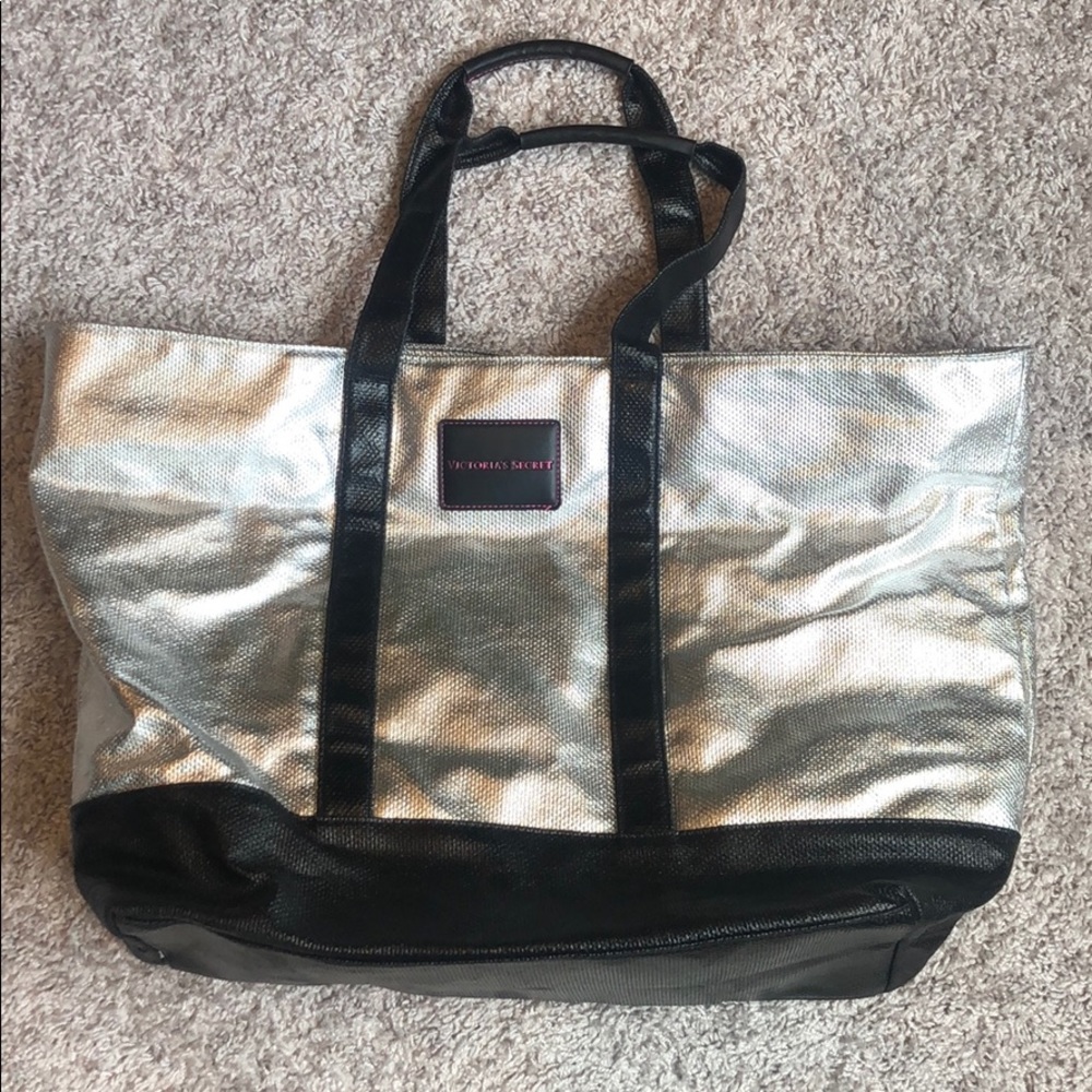 VS tote